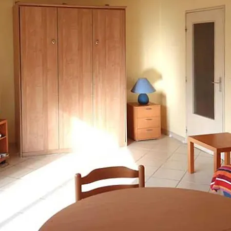 Apartment Tres Beau Studio Climatise Dans Avec Parking Couvert *