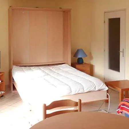 Tres Beau Studio Climatise Dans Avec Parking Couvert Apartment Hyeres